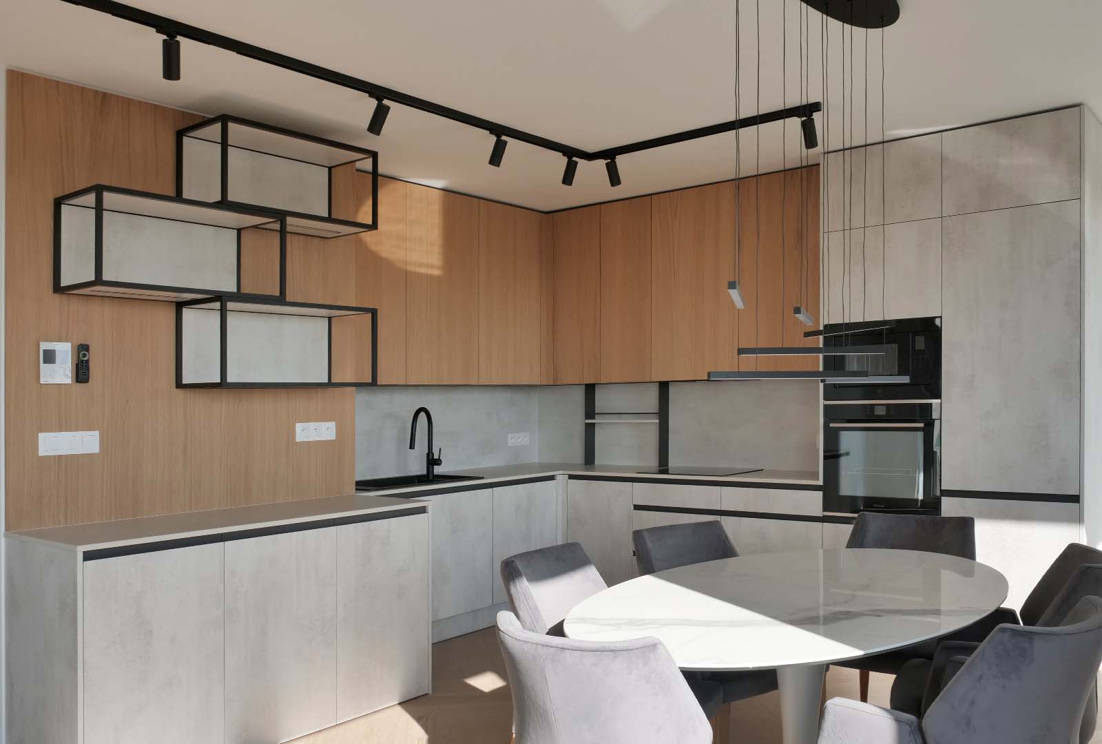 Kuchyňe Chromix Bílý | Dyha Dub Prírodný | Dekton Lunar
